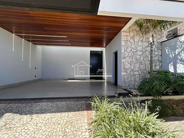 Casa com 286m² 3 quartos e 4 banheiros, à venda, no bairro Praça Alto Umuarama  em Uberlândia