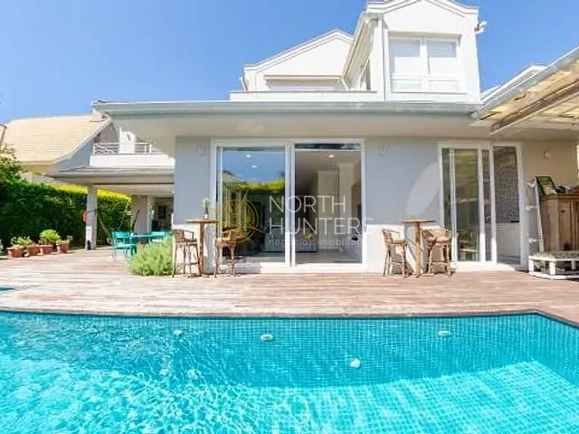 Casa com 600m² 5 quartos e 5 banheiros, à venda, no bairro Jurerê Internacional em Florianópolis