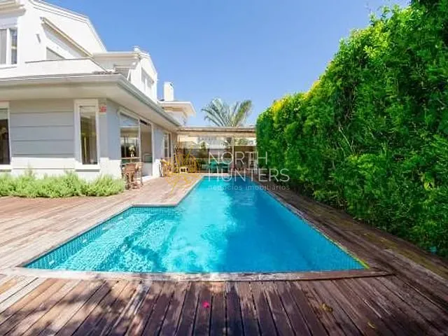 Casa com 600m² 5 quartos e 5 banheiros, à venda, no bairro Jurerê Internacional em Florianópolis