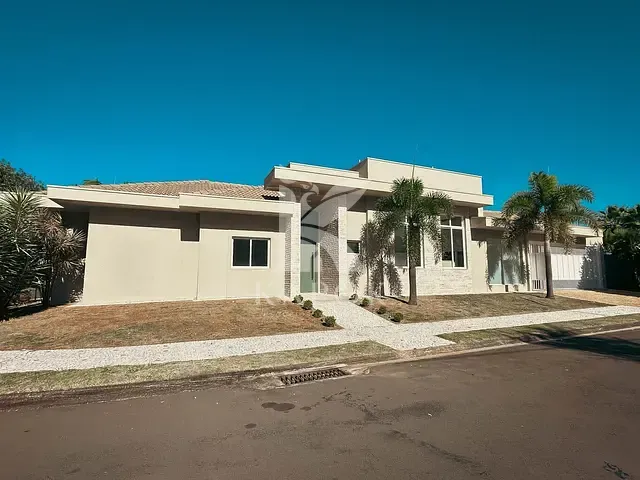 Casa com 451m² 3 quartos e 5 banheiros, à venda, no bairro Jardim de Itapoan em Paulínia