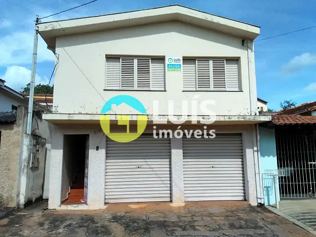 Casa 3 quartos e 2 banheiros, para alugar, no bairro Centro em Guaranésia