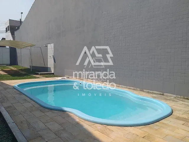 Casa com 360m² 3 quartos e 3 banheiros, à venda, no bairro Itapebussu em Guarapari