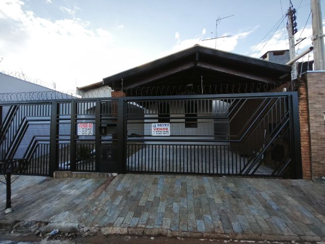 Casa 3 quartos e 3 banheiros, à venda, no bairro Jardim Santa Helena em Fernandópolis