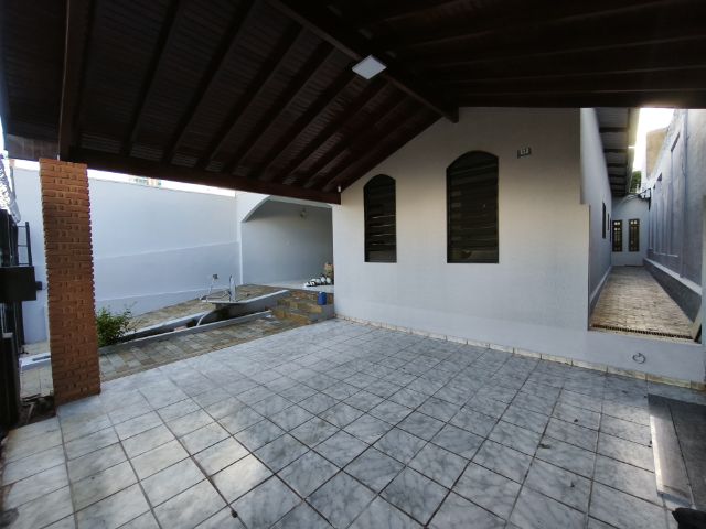 Casa 3 quartos e 3 banheiros, à venda, no bairro Jardim Santa Helena em Fernandópolis