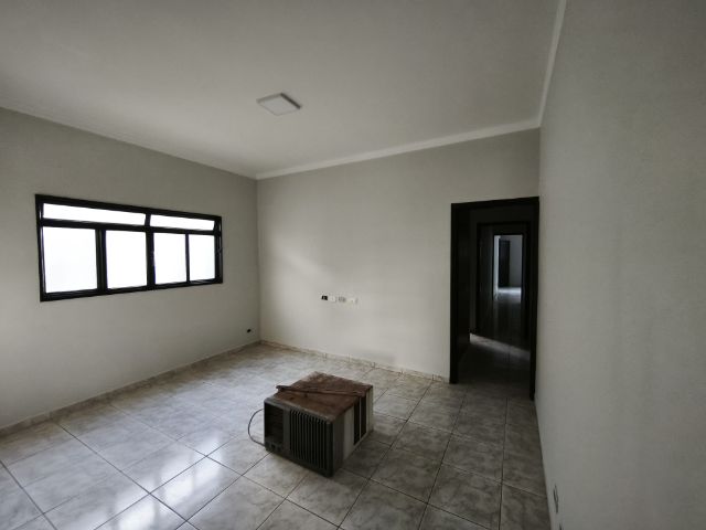 Casa 3 quartos e 3 banheiros, à venda, no bairro Jardim Santa Helena em Fernandópolis