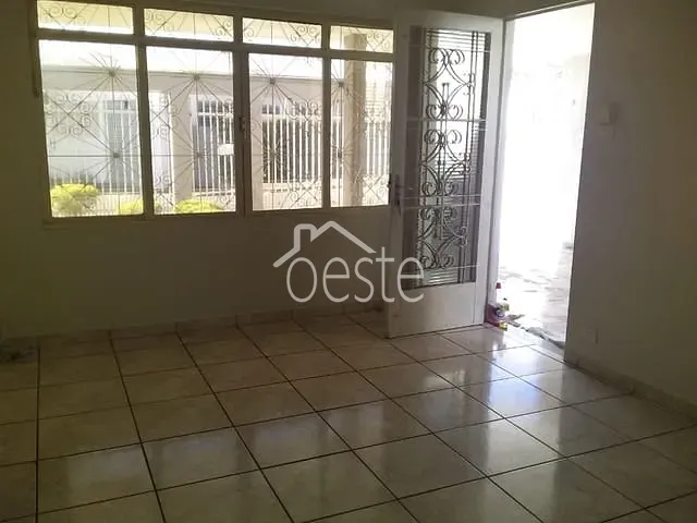 Casa com 250m² 3 quartos e 1 banheiro, para alugar, no bairro Vila Maria em Santa Bárbara D'Oeste