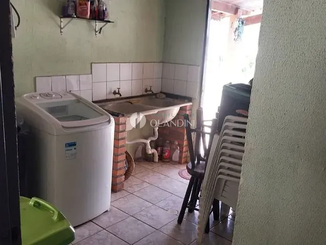 Casa com 370m² 3 quartos e 2 banheiros, à venda, no bairro Parque Das Laranjeiras em Artur Nogueira