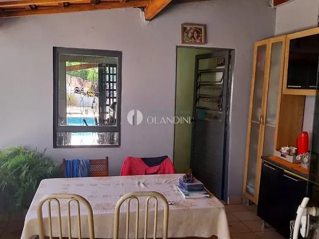 Casa com 370m² 3 quartos e 2 banheiros, à venda, no bairro Parque Das Laranjeiras em Artur Nogueira