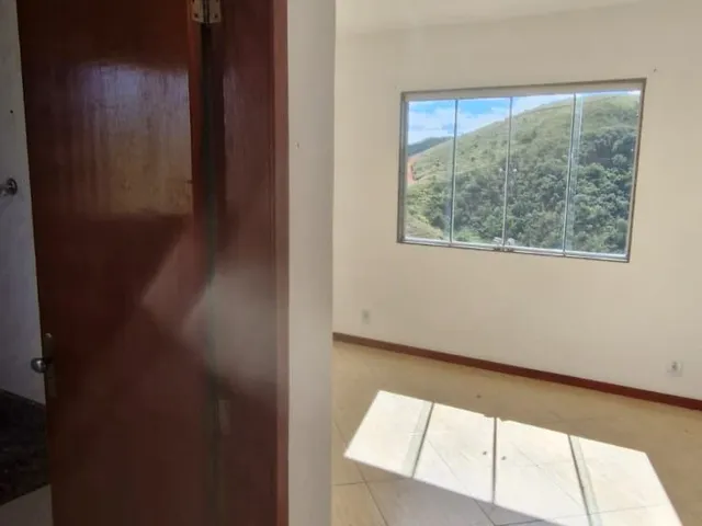Casa 2 quartos e 2 banheiros, à venda, no bairro Veneza Park em Vassouras