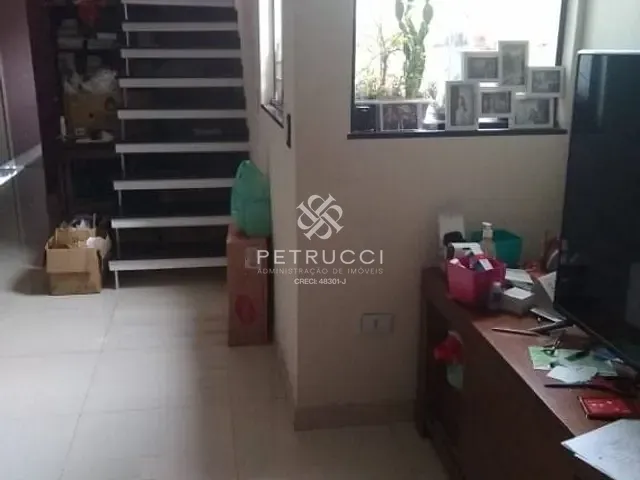 Casa com 250m² 1 quarto e 2 banheiros, à venda, no bairro Parque Novo Oratório em Santo André