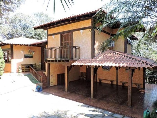 Casa com 1130m² 4 quartos e 6 banheiros, à venda, no bairro Altos de São Fernando em Jandira