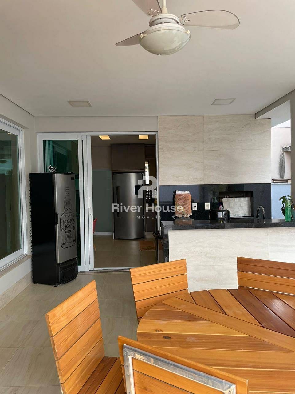 Casa para alugar com 3 quartos, 187m² - Foto 3