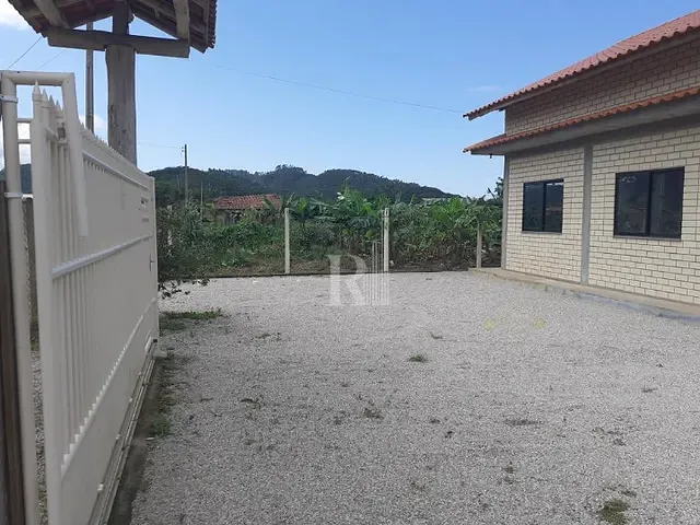 Sítio com 600m² 4 quartos e 5 banheiros, à venda, no bairro Terra Nova em Tijucas