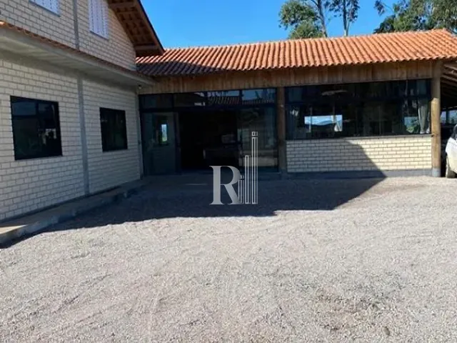 Sítio com 600m² 4 quartos e 5 banheiros, à venda, no bairro Terra Nova em Tijucas
