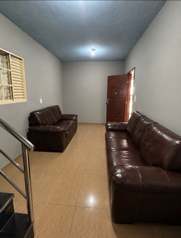 Casa 3 quartos e 2 banheiros, à venda, no bairro Maria Antonieta Mello Azevedo (São Benedito) em Santa Luzia