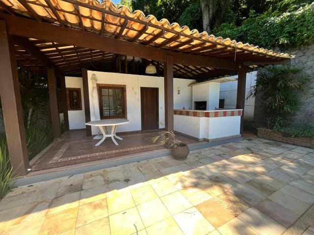 Foto do Casa - Casa para Locação 3 Quartos, 1 Suite, 4 Vagas, Itaipu, Niterói - RJ | SelfSpin