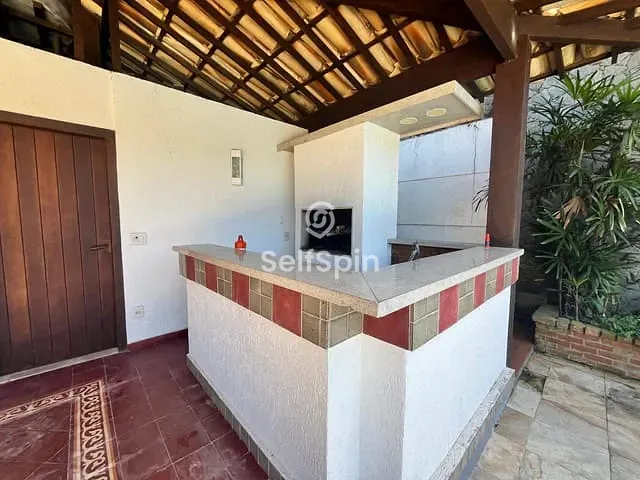Casa com 700m² 3 quartos e 3 banheiros, para alugar, no bairro Itaipu em Niterói