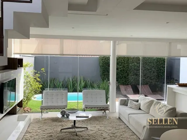 Casa com 350m² 3 quartos e 5 banheiros, para alugar, no bairro Centro em Balneário Camboriú