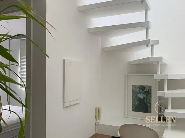 Casa com 350m² 3 quartos e 5 banheiros, para alugar, no bairro Centro em Balneário Camboriú