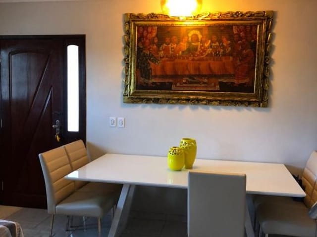 Casa com 200m² 4 quartos e 4 banheiros, à venda, no bairro Jardim Cidade Universitária em João Pessoa