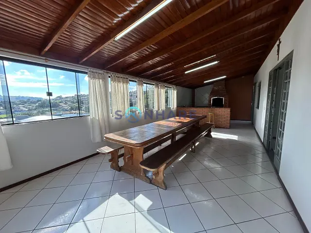 Casa 3 quartos e 2 banheiros, para alugar, no bairro Centro em Siqueira Campos