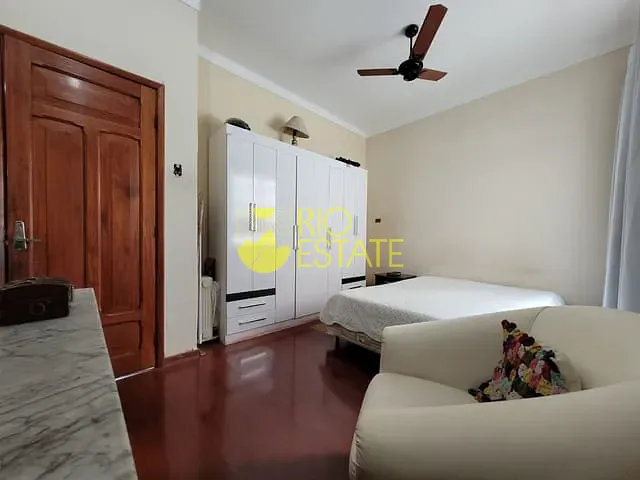 Casa com 439m² 3 quartos e 2 banheiros, à venda, no bairro Saudade em Barra Mansa