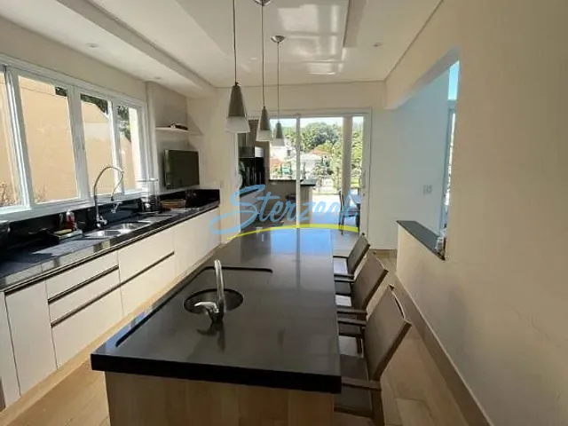 Casa com 1150m² 4 quartos e 7 banheiros, à venda, no bairro Marambaia em Vinhedo