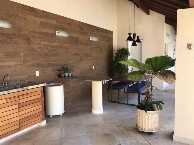Casa com 660m² 4 quartos e 4 banheiros, à venda, no bairro Barra da Tijuca em Rio de Janeiro