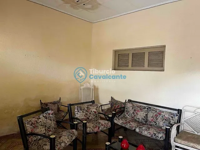 Casa 4 quartos e 4 banheiros, à venda, no bairro Centro em Maranguape
