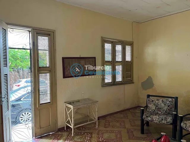 Casa 4 quartos e 4 banheiros, à venda, no bairro Centro em Maranguape