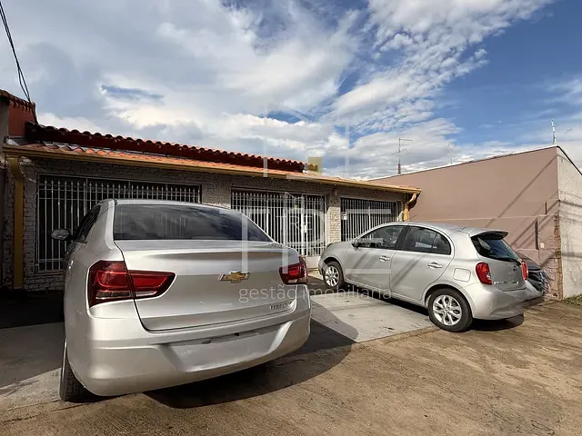 Casa com 250m², para alugar, no bairro Jardim Guanabara em Campinas