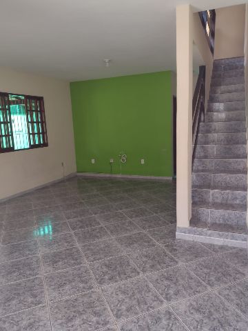 Casa 3 quartos e 3 banheiros, para alugar, no bairro Balneário Remanso em Rio das Ostras