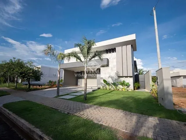Casa com 385m², à venda, no bairro Eunice em Sinop