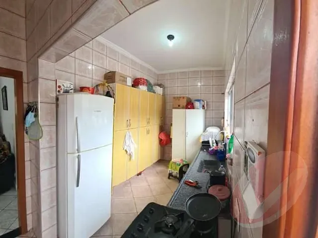 Casa com 600m² 3 quartos e 2 banheiros, à venda, no bairro Solemar em Praia Grande