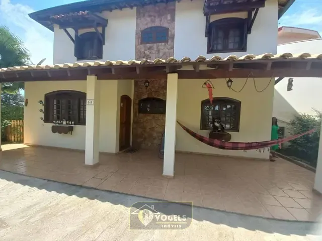 Casa 4 quartos e 3 banheiros, à venda, no bairro Jardim Holanda em Holambra