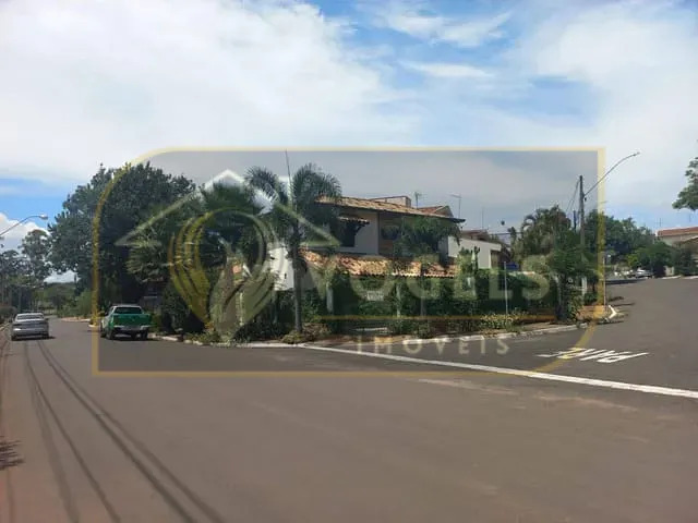 Casa 4 quartos e 3 banheiros, à venda, no bairro Jardim Holanda em Holambra