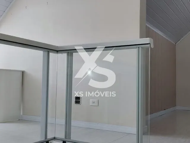 Sobrado com 180m² 3 quartos e 4 banheiros, à venda, no bairro Bacacheri em Curitiba