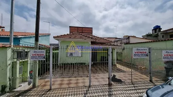 Casa, 4 quartos, 180 m² - Foto 1