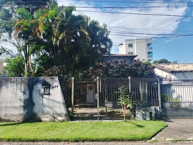Casa com 600m² 4 quartos e 3 banheiros, à venda, no bairro Extensão do Bosque em Rio das Ostras