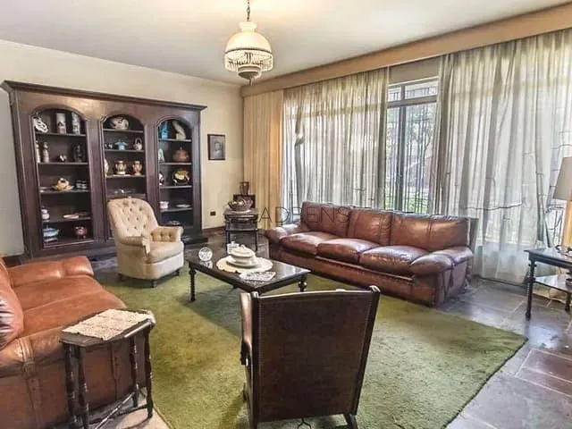 Casa com 400m² 3 quartos e 2 banheiros, à venda ou para alugar, no bairro Água Branca em São Paulo