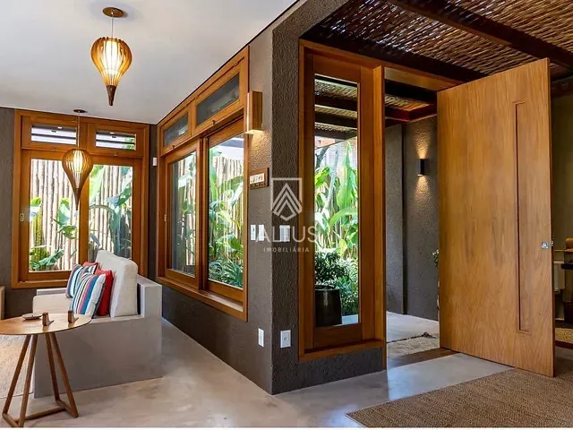 Casa 4 quartos e 3 banheiros, à venda, no bairro Maraú em Maraú