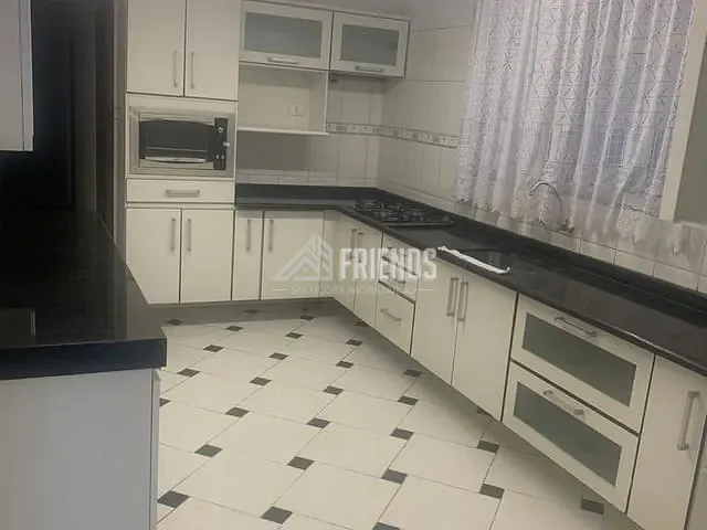 Casa com 200m² 3 quartos e 3 banheiros, à venda, no bairro Vila Centenário em São Paulo
