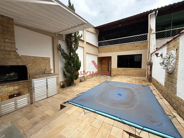 Casa 2 quartos e 1 banheiro, para alugar, no bairro Parque das Ilhas em Volta Redonda