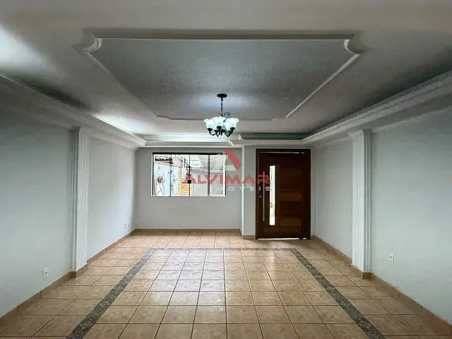 Casa 2 quartos e 1 banheiro, para alugar, no bairro Parque das Ilhas em Volta Redonda