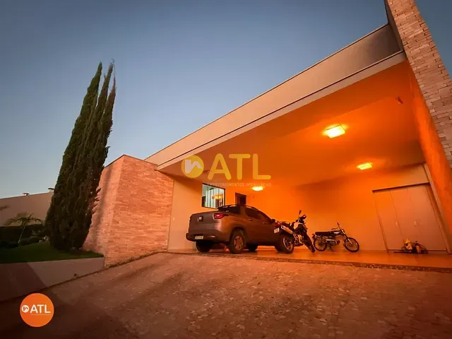 Casa com 1070m² 4 quartos e 7 banheiros, à venda, no bairro Nova Ourinhos em Ourinhos