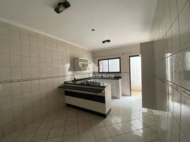 Casa com 200m² 3 quartos e 3 banheiros, à venda, no bairro Wanel Ville em Sorocaba