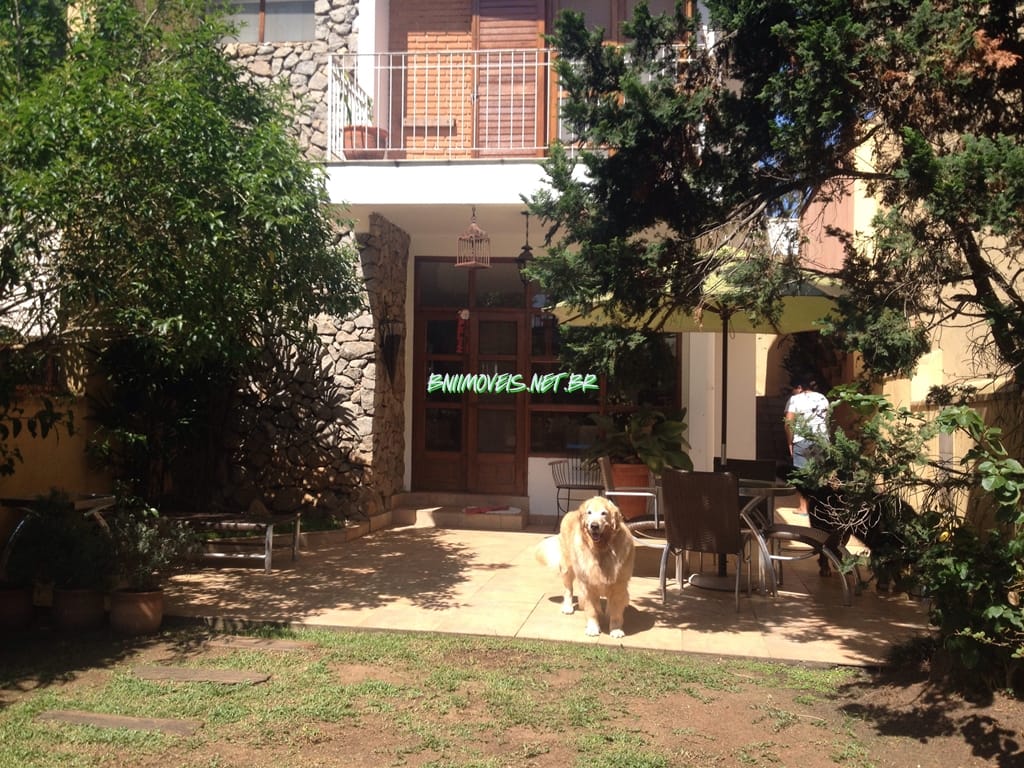 Casa, 3 quartos, 179 m² - Foto 1