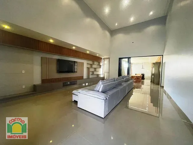 Casa com 420m² 3 quartos e 3 banheiros, à venda, no bairro Setor Bougainville em Anápolis