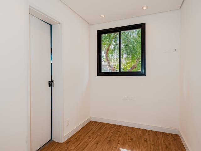 Casa com 303m² 4 quartos e 6 banheiros, à venda, no bairro Alphaville em Santana de Parnaíba