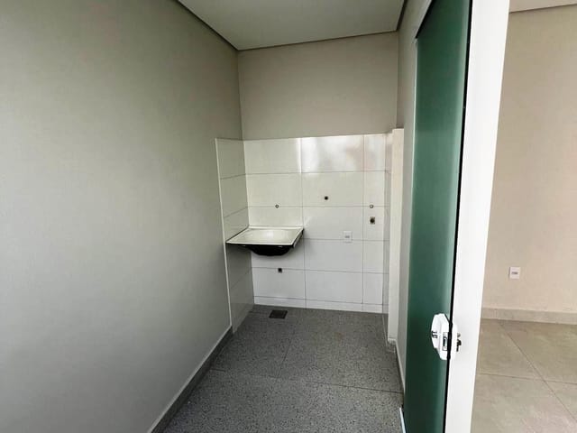 Casa 3 quartos e 1 banheiro, à venda, no bairro Bairro Parque Olímpico em Governador Valadares